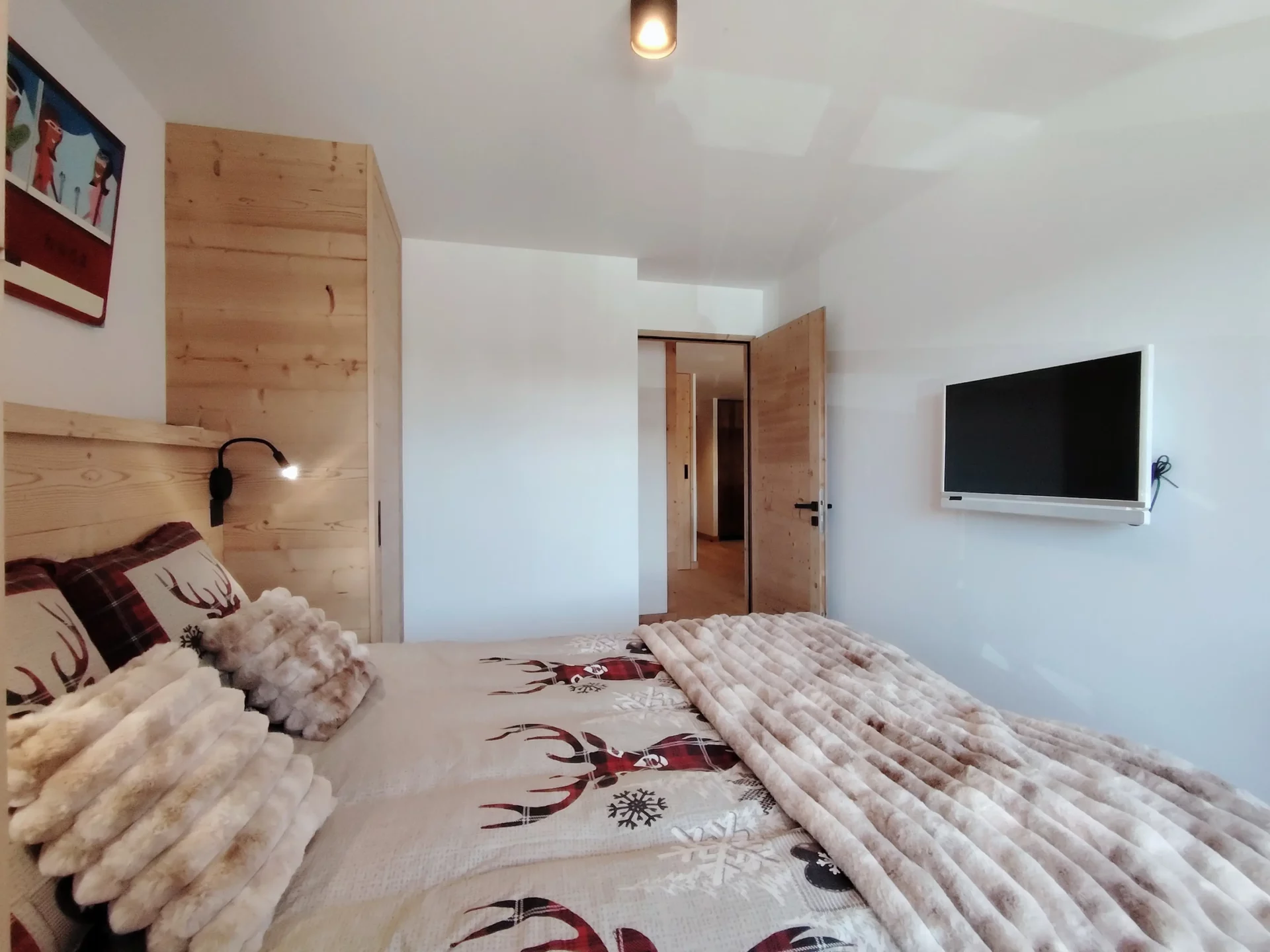 Chambre d'un appartement à louer à l'alpe d'huez dans la résidence Cachemire