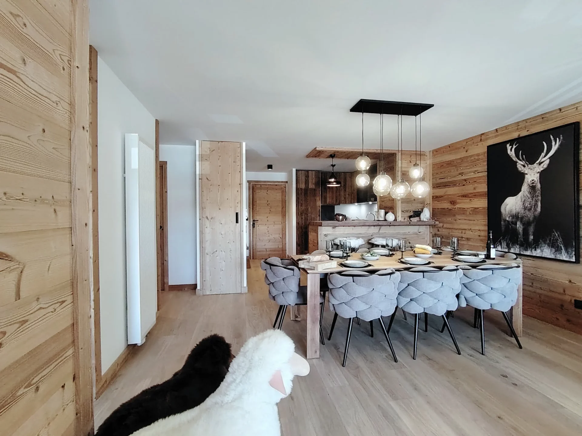 Salon d'un appartement à louer à l'alpe d'huez dans la résidence Cachemire