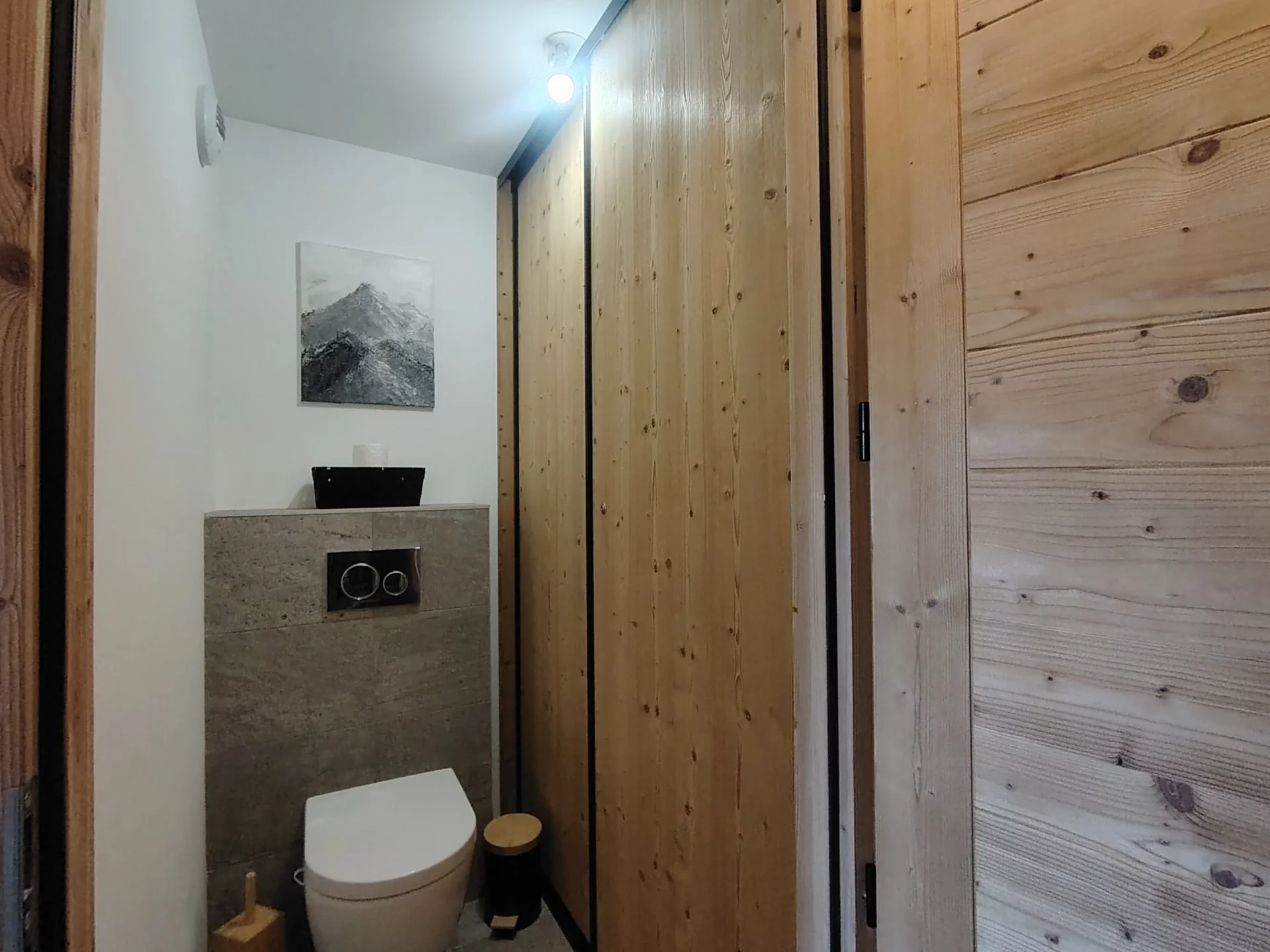 Location appartement à l'alpe d'huez avec des toilettes séparées