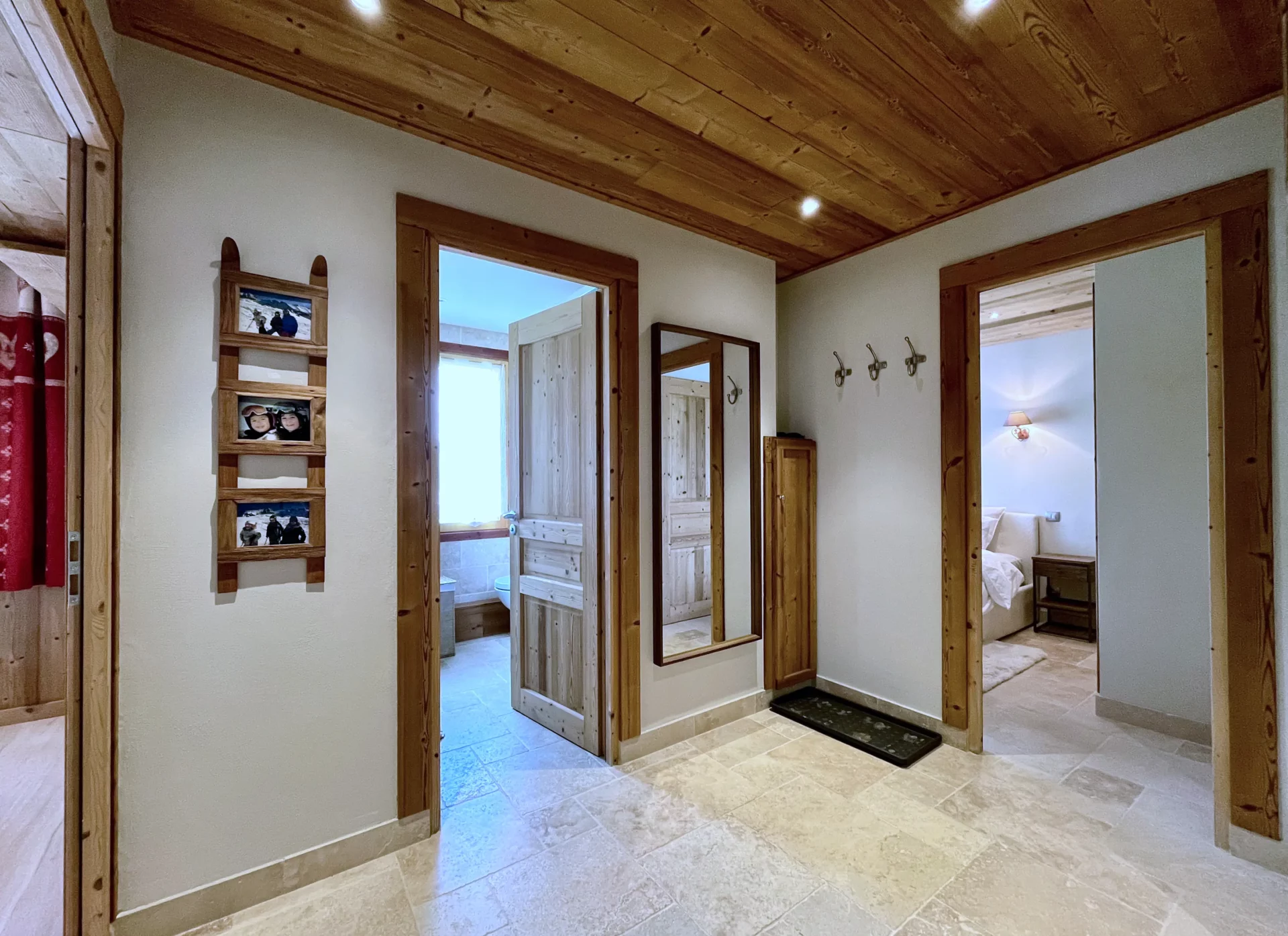 Location appartement Résidence Choucas Alpe d’Huez – Charme montagnard, confort moderne et emplacement central.